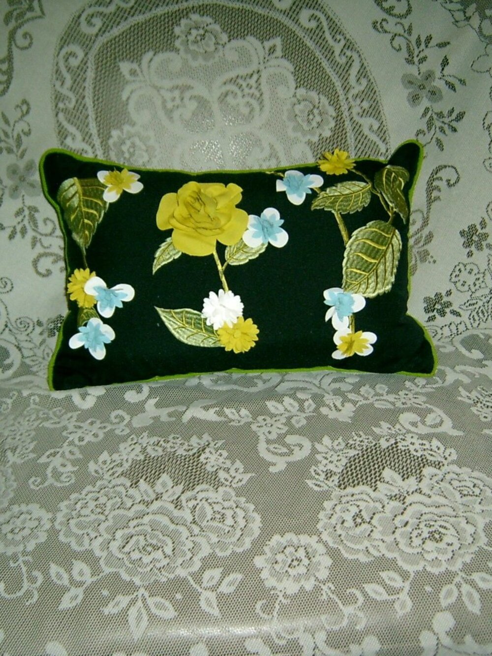 Quality Floral Decor Pillow With 3D Flowers, Lumbar, EUC